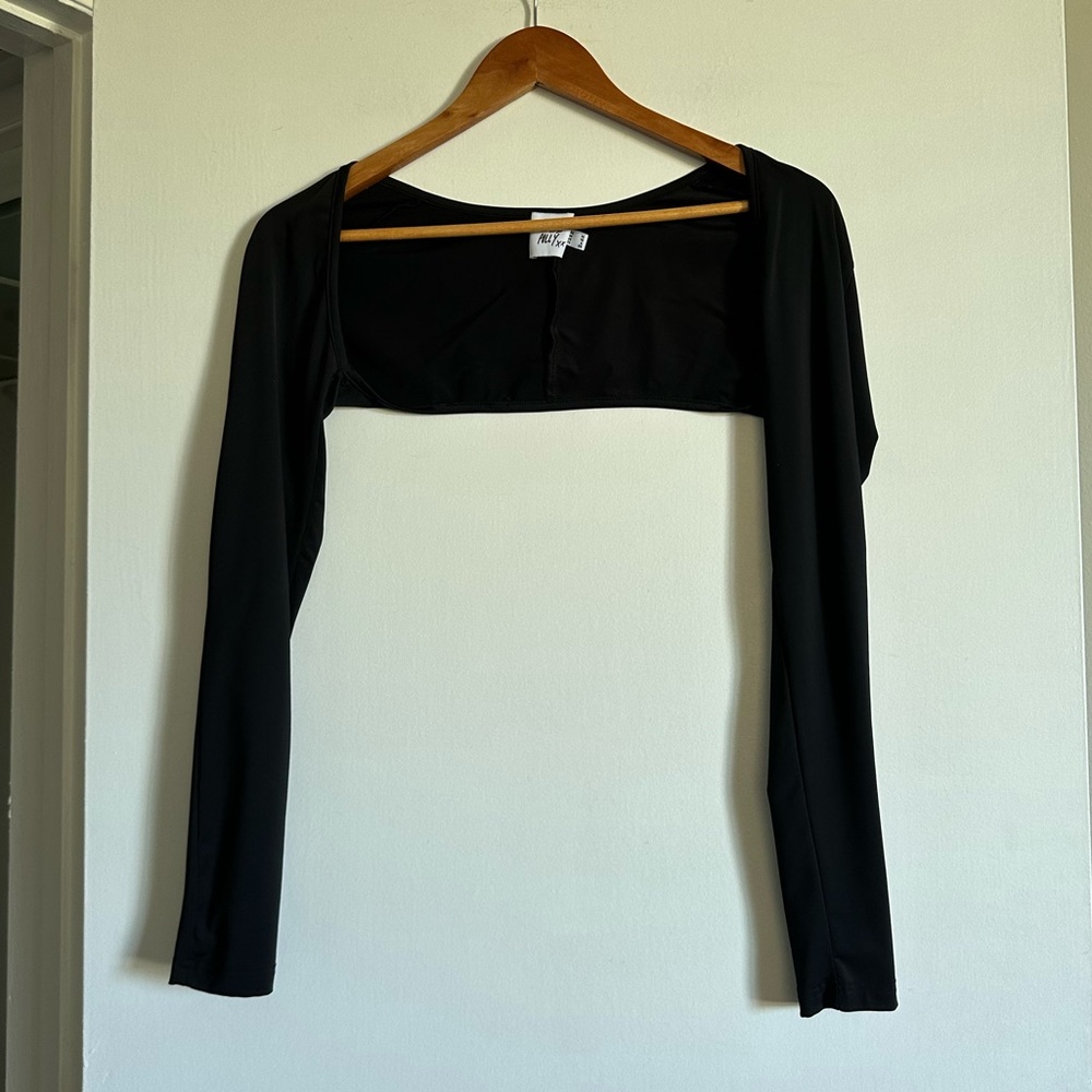 Princess Polly Black Long Sleeve Crop Bolero Shrug Size 6 EUC